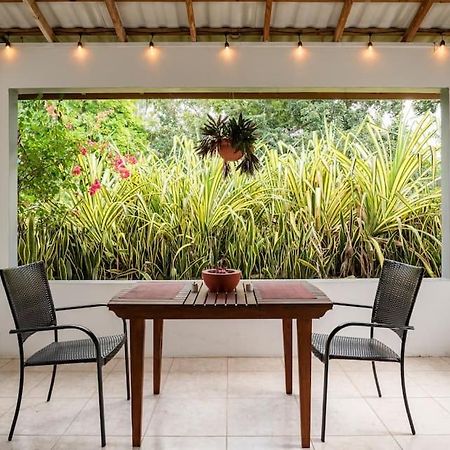 Ancella'S Garden Apartment-Beach-5Min Drive, 1 Hr Montego Bay, 25 Mins Ocho Rios, Continental Breakfast Runaway Bay Exterior photo