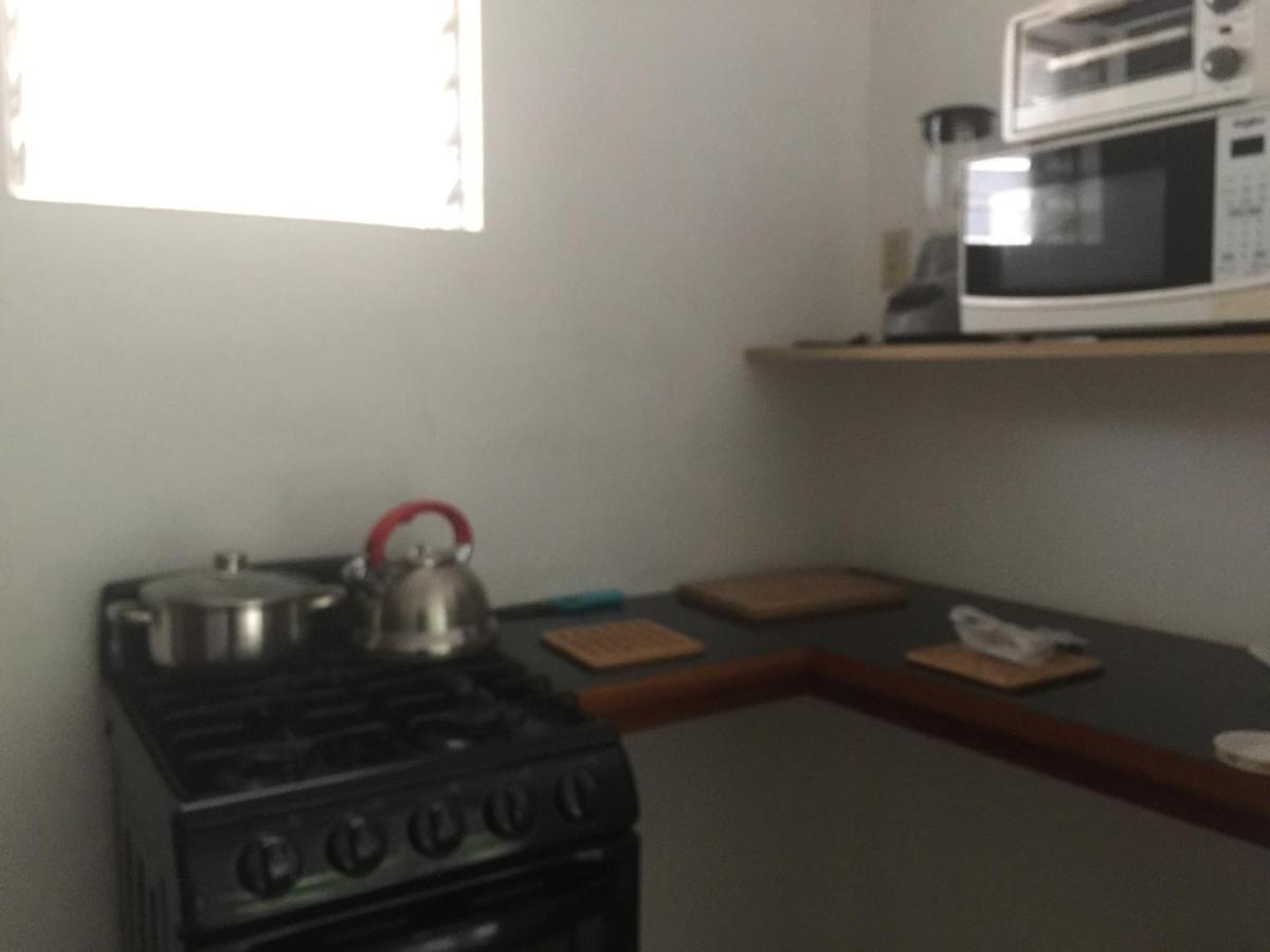Ancella'S Garden Apartment-Beach-5Min Drive, 1 Hr Montego Bay, 25 Mins Ocho Rios, Continental Breakfast Runaway Bay Exterior photo