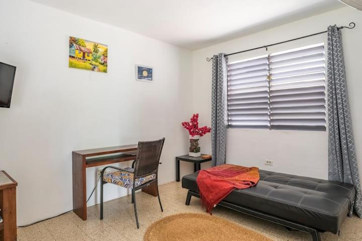 Ancella'S Garden Apartment-Beach-5Min Drive, 1 Hr Montego Bay, 25 Mins Ocho Rios, Continental Breakfast Runaway Bay Exterior photo