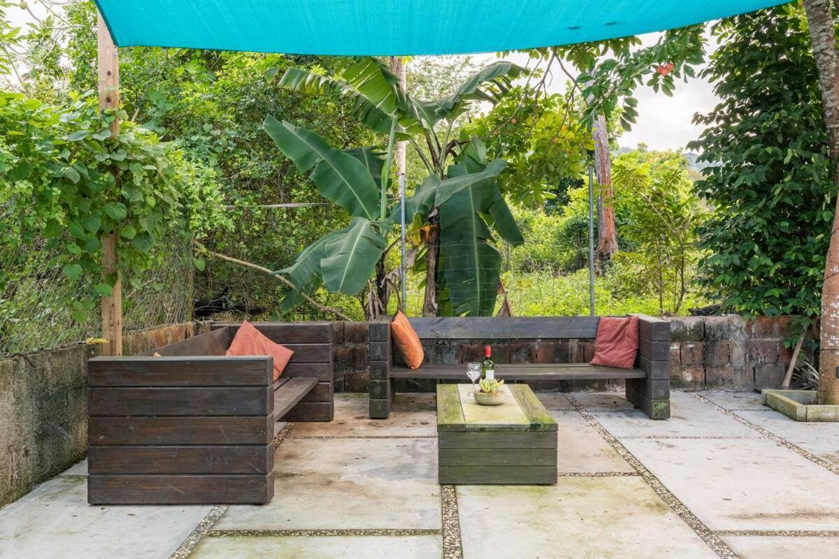Ancella'S Garden Apartment-Beach-5Min Drive, 1 Hr Montego Bay, 25 Mins Ocho Rios, Continental Breakfast Runaway Bay Exterior photo