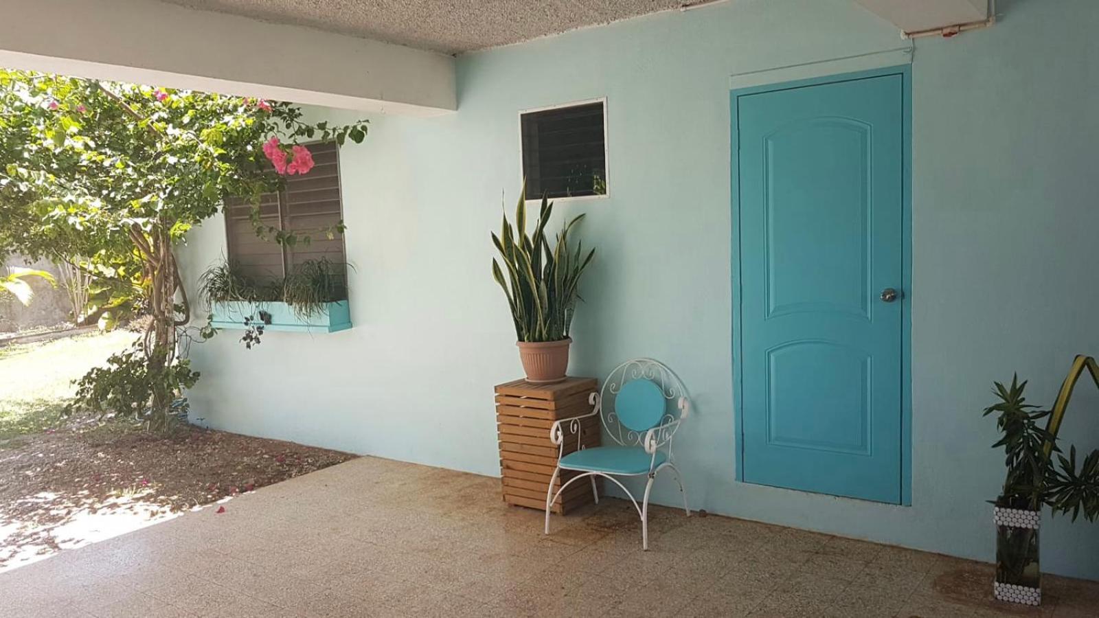 Ancella'S Garden Apartment-Beach-5Min Drive, 1 Hr Montego Bay, 25 Mins Ocho Rios, Continental Breakfast Runaway Bay Exterior photo