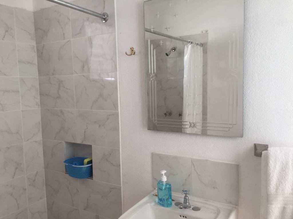 Ancella'S Garden Apartment-Beach-5Min Drive, 1 Hr Montego Bay, 25 Mins Ocho Rios, Continental Breakfast Runaway Bay Exterior photo